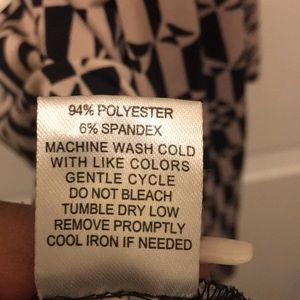 nikki poulos Dresses - Graphic print cream and black dress nikki poulos Dresses - Graphic print cream and black dress